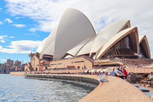 ile trwa lot do Australii