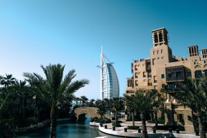 Ile trwa lot do Dubaju