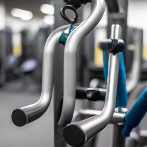jakie ćwiczenia na triceps na siłowni